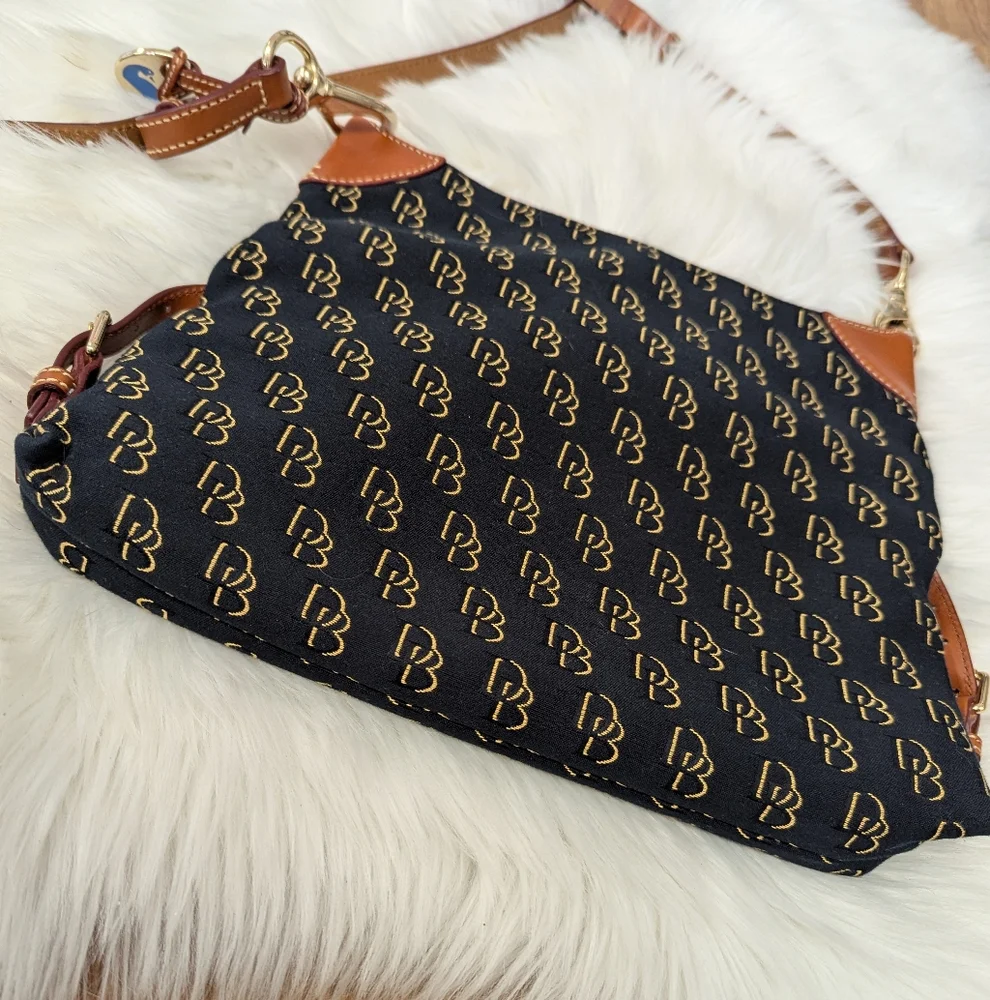 Dooney And Bourke Gretta Hobo Thin Signature Print Black